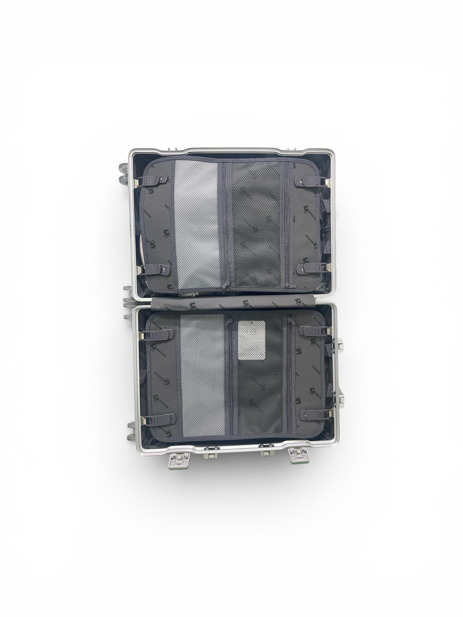 HEUER Aluminium Premium 2026 Stripe in Silber All-Inclusive Reise Paket + Heuer Aluminium Wallet – Bild 11