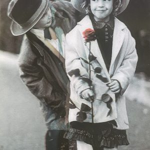 Heuer 3D Schlüsselanhänger Kinder mit roter Rose – Nostalgische Herzensgrüße